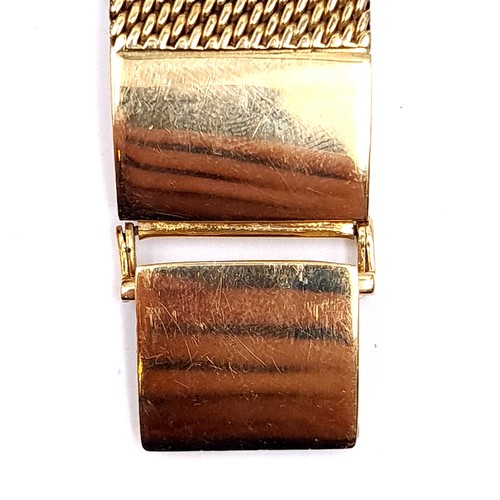 7 - Super Star Lot:
A beautiful Jaeger-LeCoultre manual wind gents' watch with an 18ct gold mesh strap. ... 