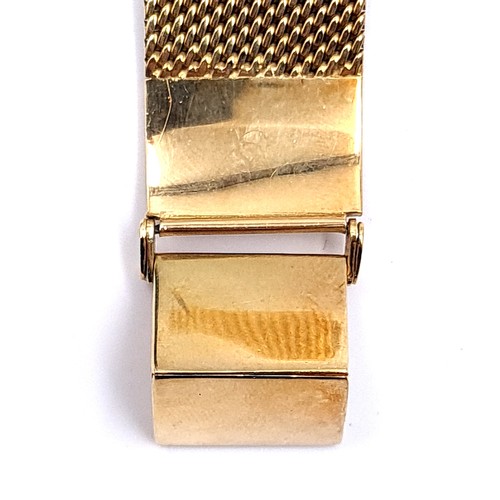 7 - Super Star Lot:
A beautiful Jaeger-LeCoultre manual wind gents' watch with an 18ct gold mesh strap. ... 