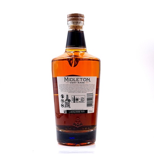 20 - Super Star Lot : 
Midleton Very rare 2024 Vintage release celebrating 40 years of whiskey mastery, c... 