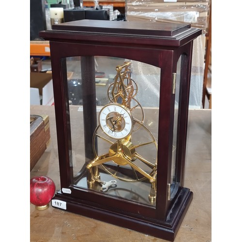 187 - Super Star Lot : A fabulous quality 8 day great wheel French style large skeleton clock housed in gl... 