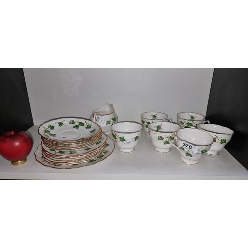 376 - A pretty 20 piece bone china tea set in the Colclough pattern from Ridgeway Potteries. Set includes ... 