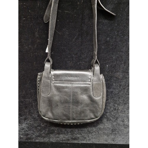 251 - A smart 'Radley' genuine leather shoulder bag. With additional pocket to front. Features the classic... 