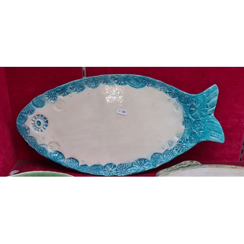 329 - Three fabulous pieces of studio art pottery includes two platters in the form of fish and a shell sh... 