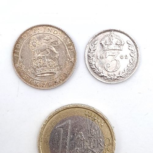 578 - Two encapsulated British Silver coins. An uncirculated 1902 3D example together with a 1914 6P coin ... 