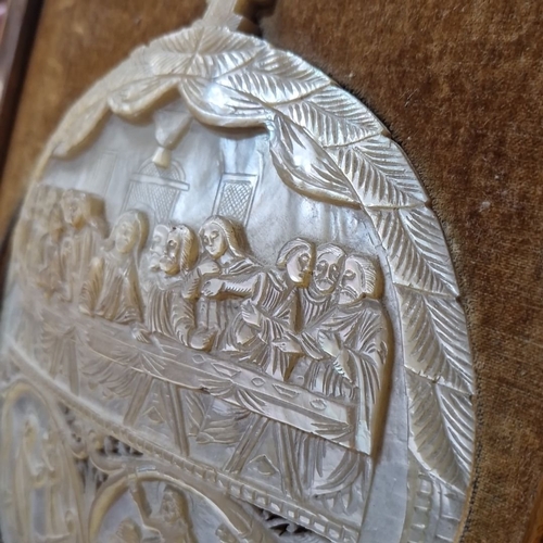 841 - Star lot : A fabulous  hand-carved  mother-of-pearl plaque. Portrays 'The Last Supper'. Mounted in a... 