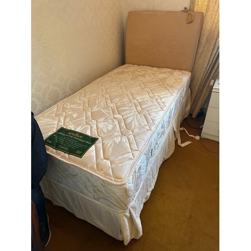 391 - Star Lot : A pair of super high quality King Koil Classic single beds. Super clean these were in a 3... 