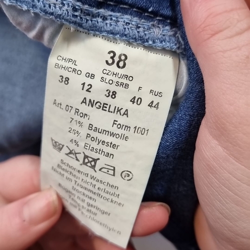 963 - A pair of Jump In jeans, size 38, a pair of Zapara grey bottoms, size 12, a pair of Dunnes Strokes h... 