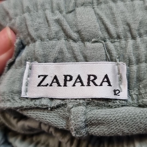 963 - A pair of Jump In jeans, size 38, a pair of Zapara grey bottoms, size 12, a pair of Dunnes Strokes h... 