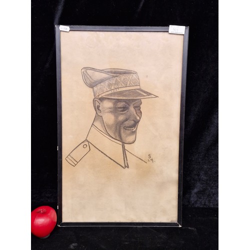 465 - A wonderful original willow charcoal drawing on paper, depicting a portrait of a military officer or... 