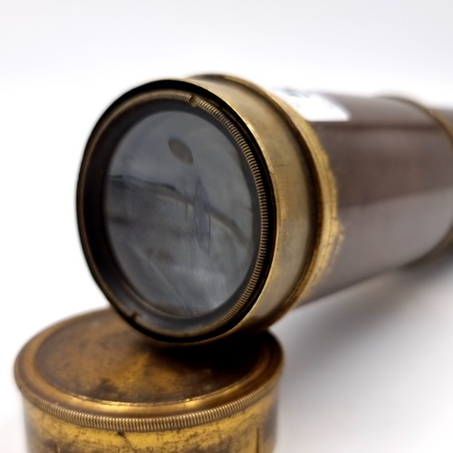 524 - A nice example of antique leather and brass three drawer telescope with fitted lens cover. Weight - ... 