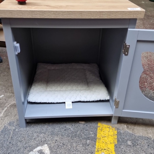 481 - Modern grey cat cabinet with cut-out cat design, wooden top, and quilted cushion. Little moggy house... 