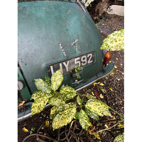 129 - A vintage Morris Minor Motor car. This is from the large house clearance we are doing at Woodley Par... 