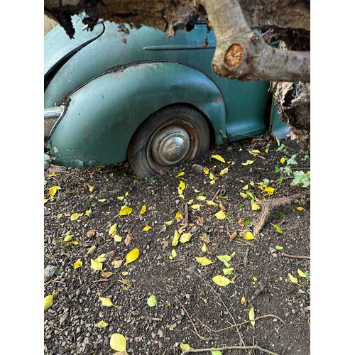 129 - A vintage Morris Minor Motor car. This is from the large house clearance we are doing at Woodley Par... 