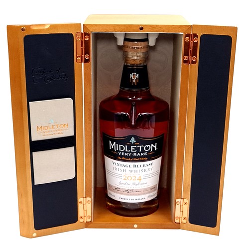 1194 - Super Star Lot : Midleton Very rare 2024 Vintage release celebrating 40 years of whiskey mastery, cr... 