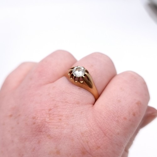 1109 - Star Lot : A large vintage Gents 9ct Gold Cz solitaire ring, 2 grams, size U