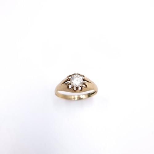 1109 - Star Lot : A large vintage Gents 9ct Gold Cz solitaire ring, 2 grams, size U