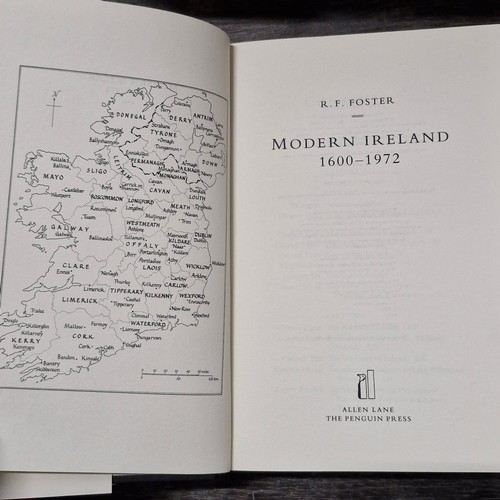 734 - 16 hardback and paperback books of Irish History interest. Includes titles Ireland: A Terrible Beaut... 