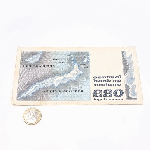 1096 - A 1985 Irish £20 note With Yeats in good condition.