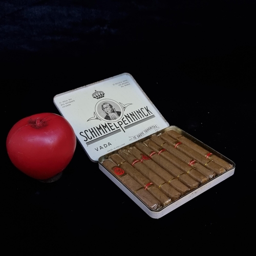 309 - A tin of Schimmelpenninck Vada Grote Senoritas cigars, made in holland. Contains eight Schimmelpenni... 