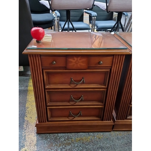 672 - Pair of very handsome  vintage red mahogany three-drawer nightstands with glass tops. Rich wood fini... 