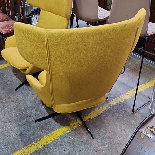 676 - Super Star Lot : A stunning pair of oversized Artifort Design swivel chairs, By Patrick Nosguet 1980... 