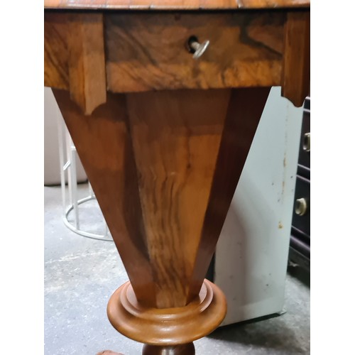 661 - Star Lot : 19th-century Victorian burr walnut sewing poy with octagonal hinged top, revealing a fitt... 