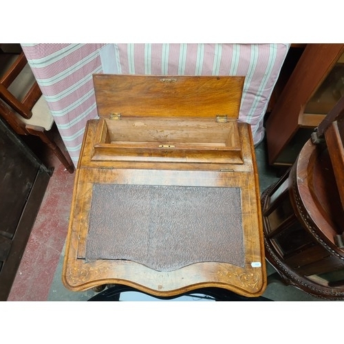 639 - Star Lot : Victorian walnut Davenport desk, 19th century, features a tooled leather writing surface,... 