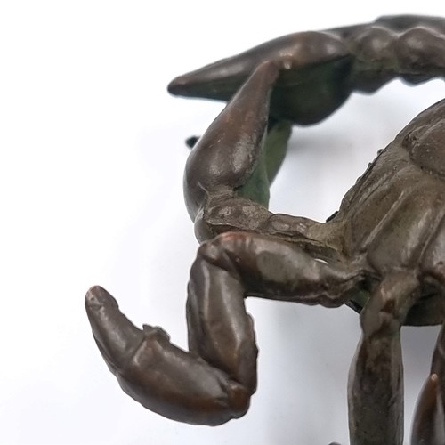 564 - Star Lot : A heavy vintage Japanese bronze crab figure with faint foundry marks. Dimensions: 6.5 x 6... 