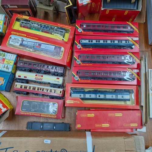 907 - Star Lot : A huge vintage model railway Engines, Carriages, tracks and accessories, including buildi... 