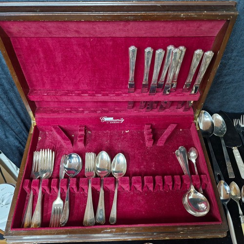 865 - A large canteen of mixed silverplate cutlery including antique Insignia art deco knives, forks and s... 