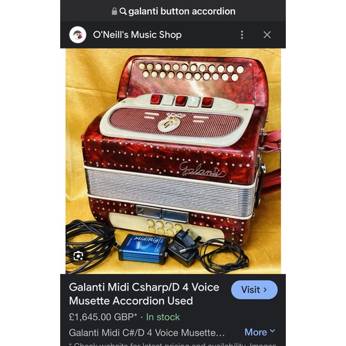 453 - Super Star Lot : A super cased Button 'Galanti' accordion. Features 31 buttons. With original case. ... 