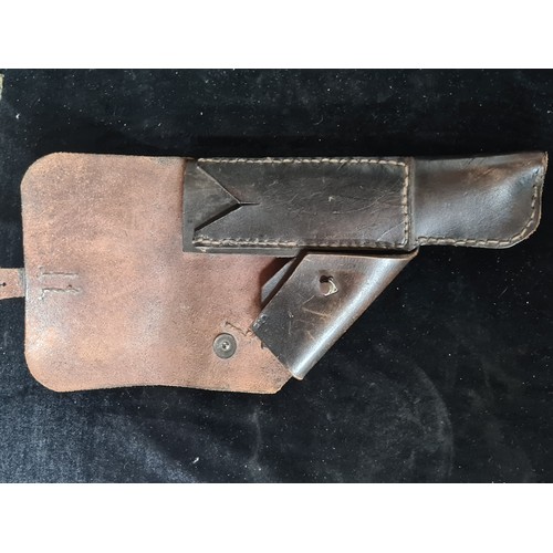 1005 - A WWII Waffenfabrik Walther RD 1940 leather pistol pouch.