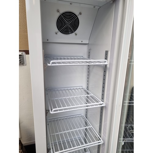 393 - Star Lot: A CombiSteel slimline commercial drinks fridge. Ideal for Cafe or home drinks fridge. With... 