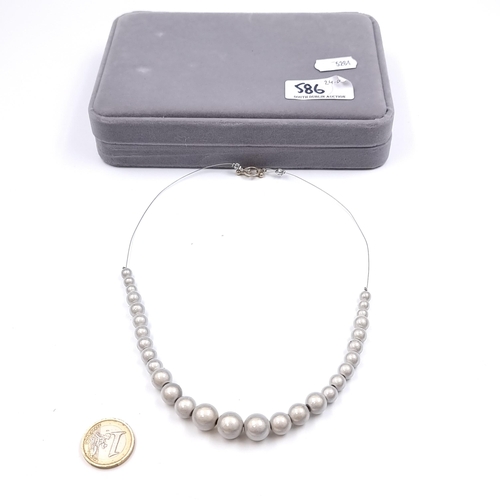 Lot 586       