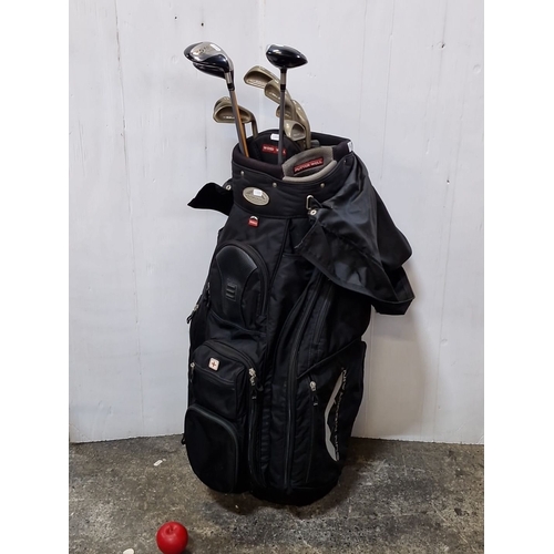 946 - A good set of Mizuno (top Japanese brand ) Irons and a Golf bag with multiple compartments