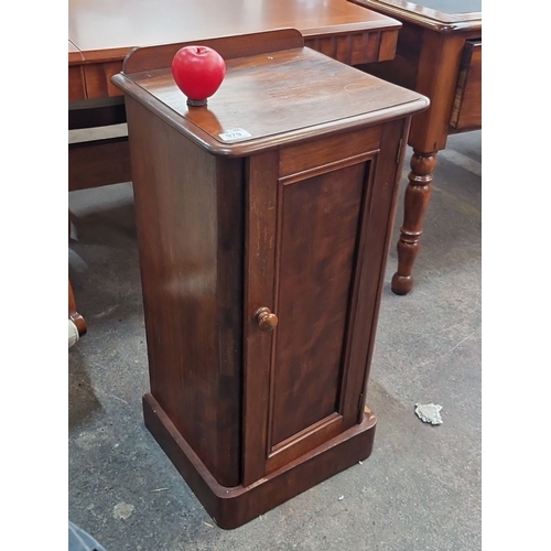 Lot 979       