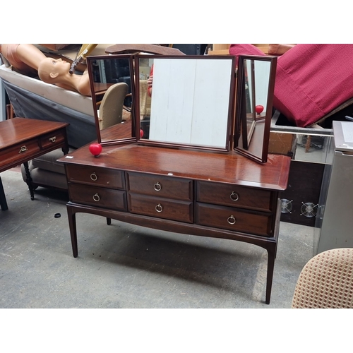 Lot 983       