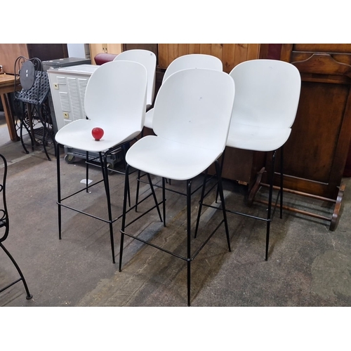 Lot 990       