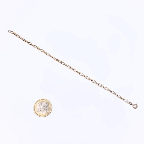 175 - Star Lot: A lovely nine carat gold 375 chain link bracelet. Weight 1.43 grams.