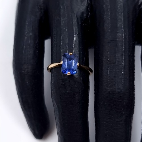 172 - Star Lot: A stunning blue sapphire ring set in nine carat gold. ring size N. Weight 2.08 grams. Gorg... 