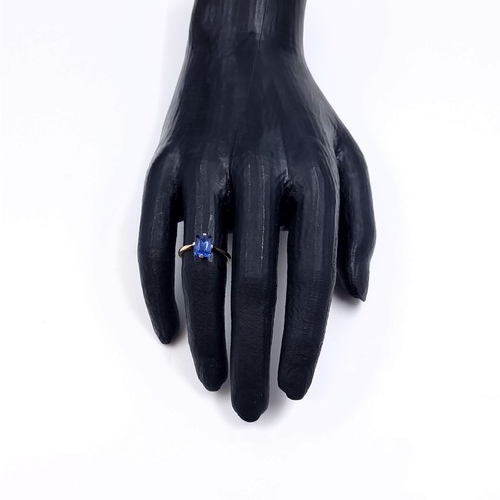 172 - Star Lot: A stunning blue sapphire ring set in nine carat gold. ring size N. Weight 2.08 grams. Gorg... 