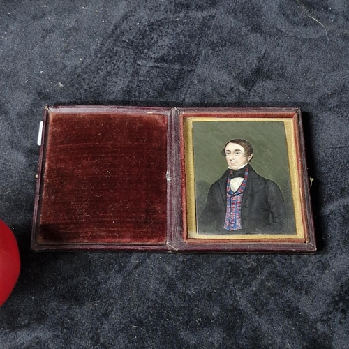 900 - An original miniature hand painted portrait painting. Features a Gentleman from the Victorian period... 