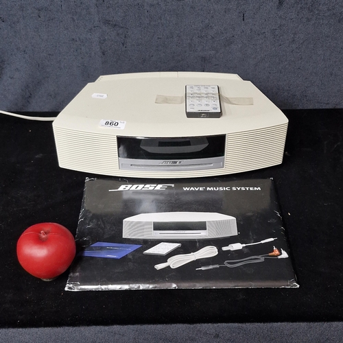 860 - Star Lot : A superb quality Bose wave music system III with Analog Am/FM Radio, CD Player and Alarm ... 