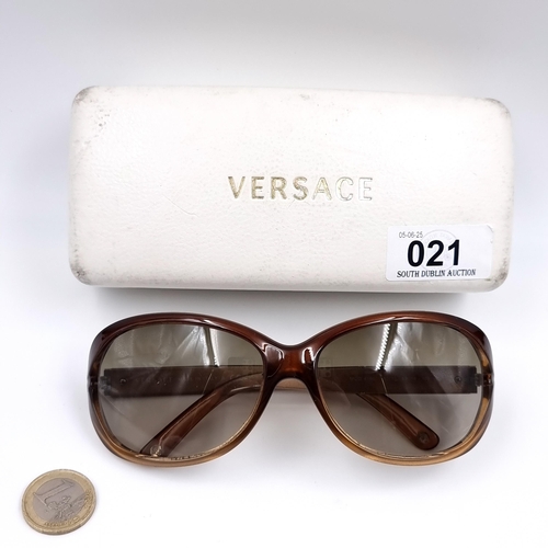 Lot 21        