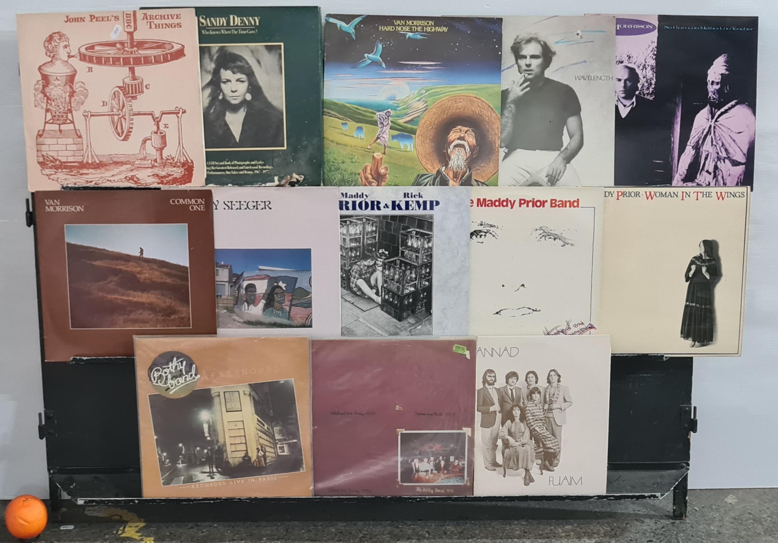 A fantastic selection of thirteen vintage vinyl records from various ...
