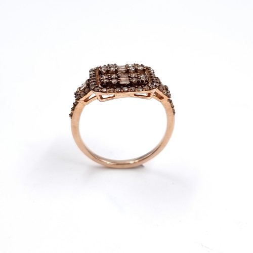 5 - An impressive nine carat gold large  Diamond Cluster ring. Est weight of Diamond - 0.5 carats, Size ... 