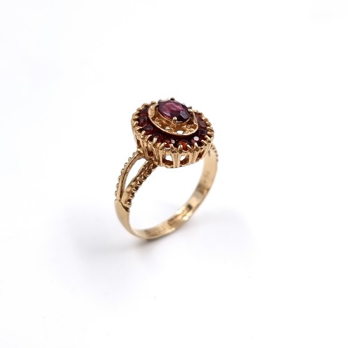 38 - Star Lot : A pretty vintage red tourmaline stone 375 nine carat gold ring. Size - P 1/2, Weight - 3.... 