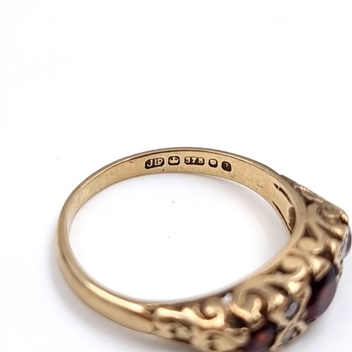 36 - Star lot : An antique nine carat gold 375 Diamond and Garnet stone ring. Size - M, weight - 2.83 gra... 