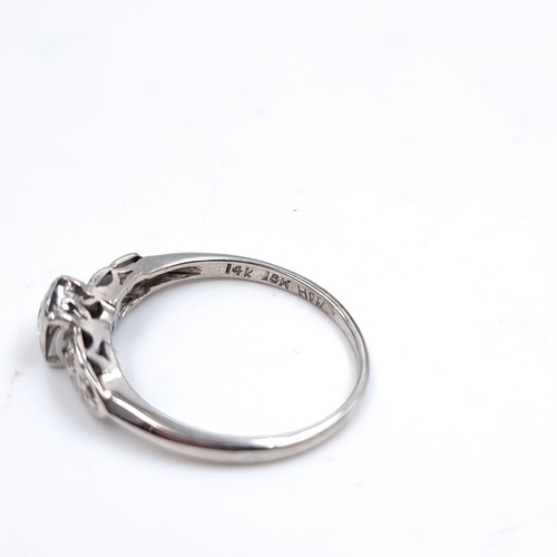 32 - Star Lot : A very nice example of am 18 carat white gold Dimond stone ring. Ring Size - O, Weight - ... 