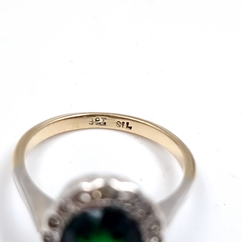 8 - A lovely Gold and Silver gemstone ring. Size - M, weight - 3 grams.